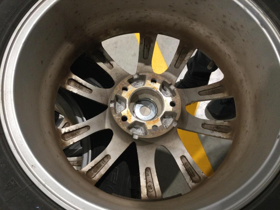 Photo '3' of 17x7 Alloy Wheels 5 Twin Spoke Alloy Wheel x4 Photo '3' of 17x7 Alloy Wheels 5 Twin Spoke Alloy Wheel x4