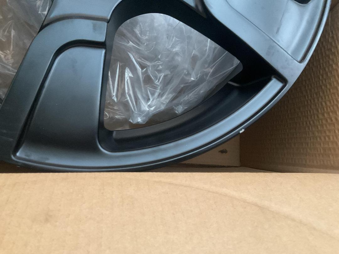 Photo '4' of Volkswagen Black Alloys x4 - Brand new in box