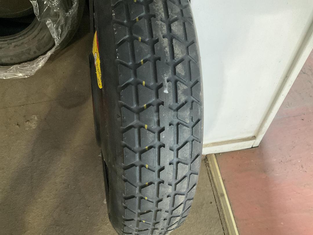 Photo '3' of Space saver Photo '3' of Space saver