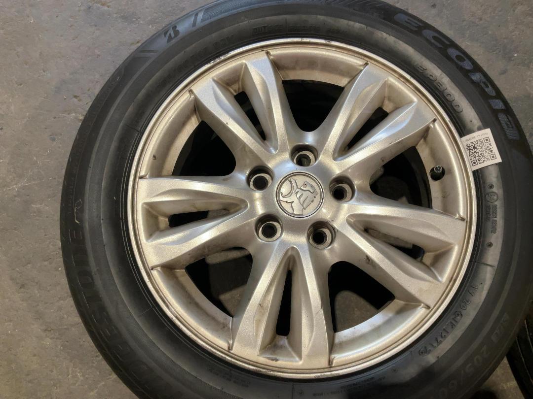 Photo '4' of Holden Rims with tyres Photo '4' of Holden Rims with tyres