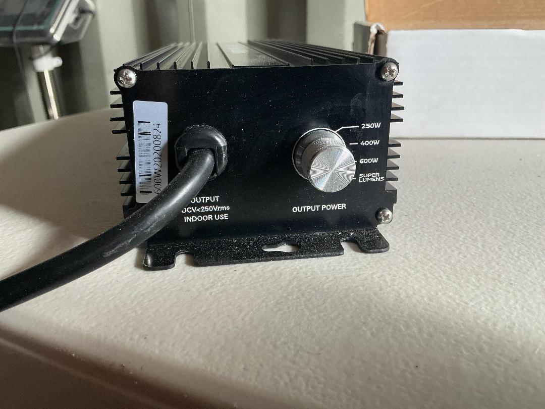 Photo '2' of 600W Digital Ballast Photo '2' of 600W Digital Ballast
