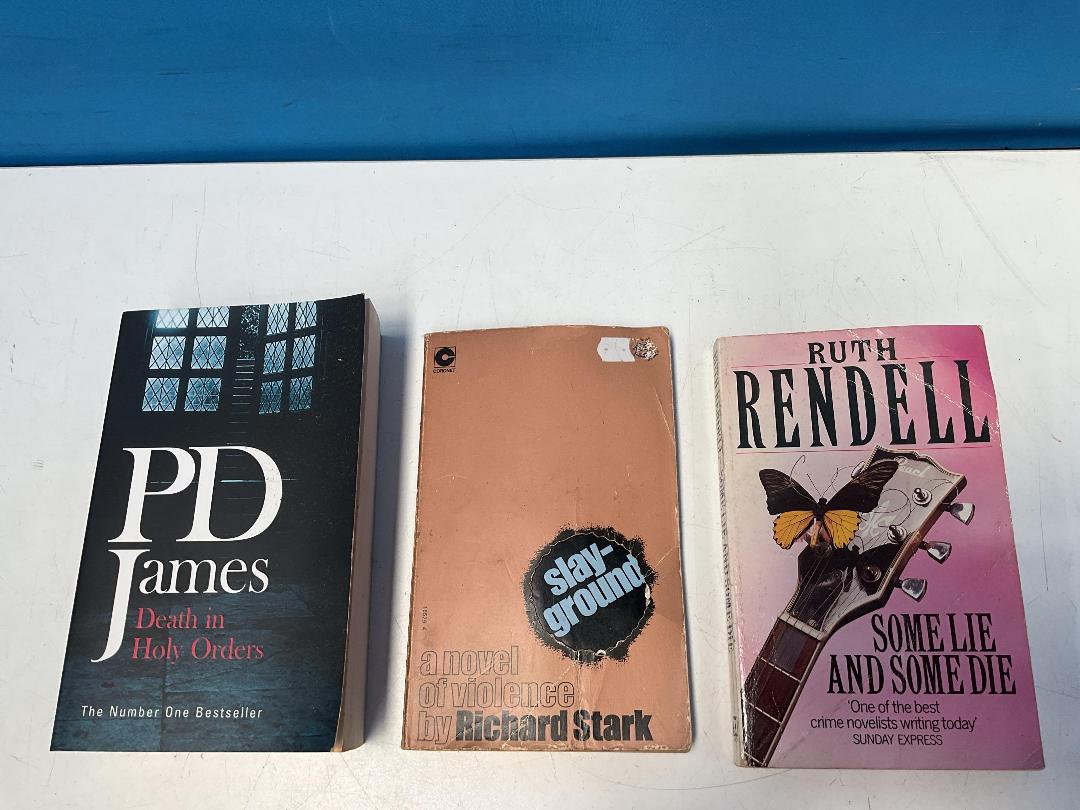 Photo '9' of Assortment of Books - The Fellowship of the Ring, Hemingway Etc