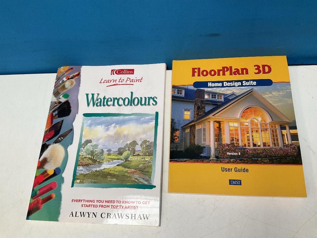 Photo '7' of Assortment of Books - Foreign Language, The Complete Guitar Player Chord Book Etc