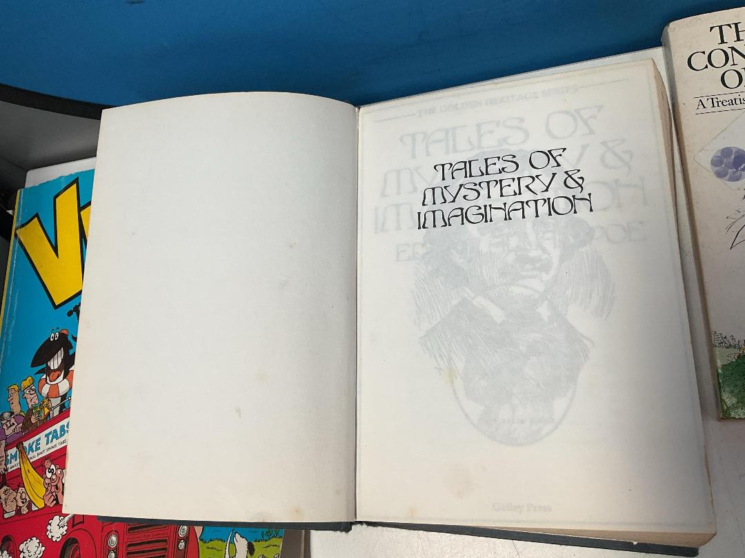 Photo '3' of Various Books and 2x Comics Photo '3' of Various Books and 2x Comics