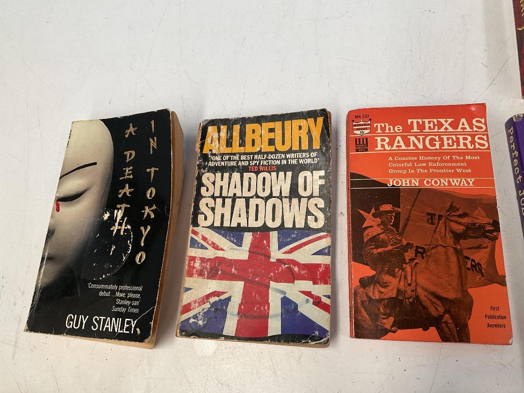 Photo '6' of Assortment of Books - Harry Potter and The Prisoner of Azkaban, Diana Etc