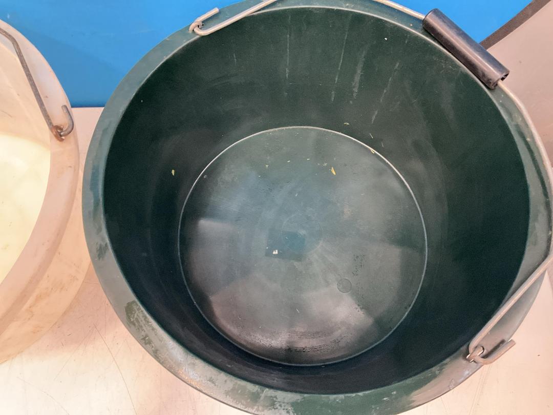 Photo '26' of Cooking Books and Miscellaneous Items Photo '26' of Cooking Books and Miscellaneous Items