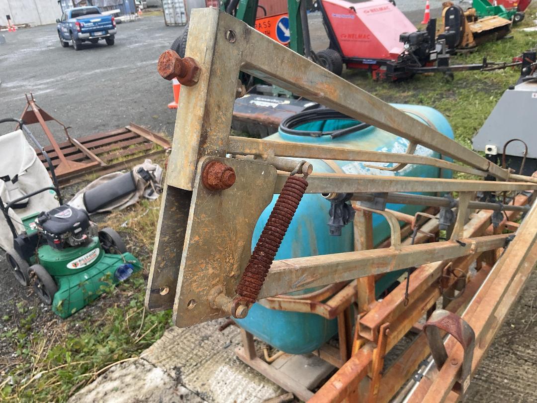 Photo '10' of Boom Sprayer