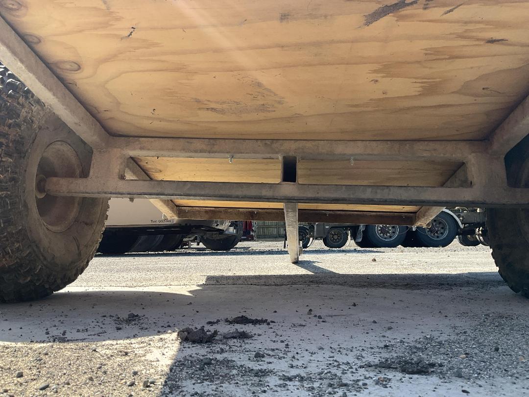 Photo '13' of Brent Smith ATV Flat Deck - Single Photo '13' of Brent Smith ATV Flat Deck - Single