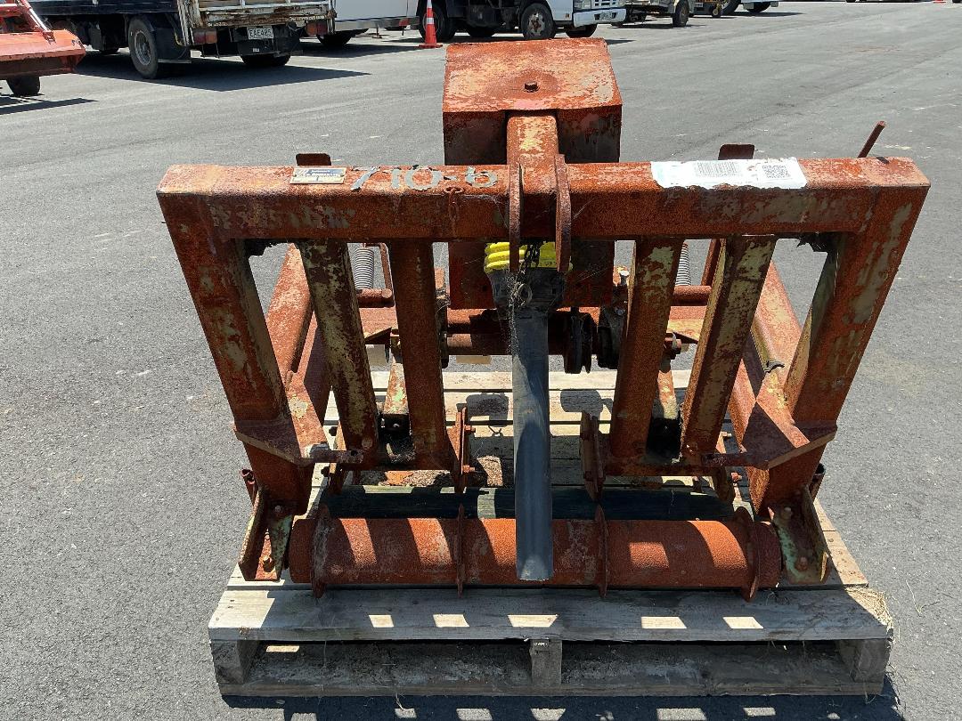 Photo '4' of Duncan Single row seeding planter