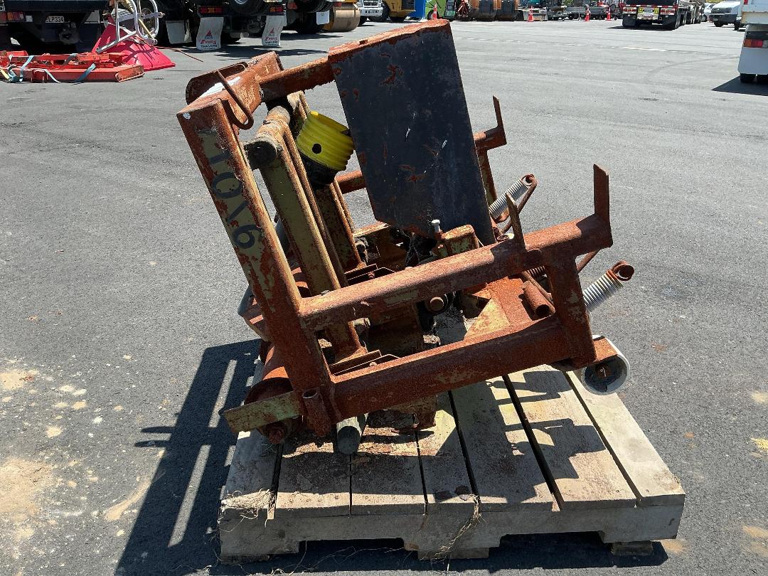 Photo '2' of Duncan Single row seeding planter