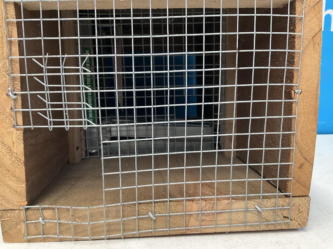 Photo '18' of 2x Pest Traps or Similar and 1x Recycling Bin