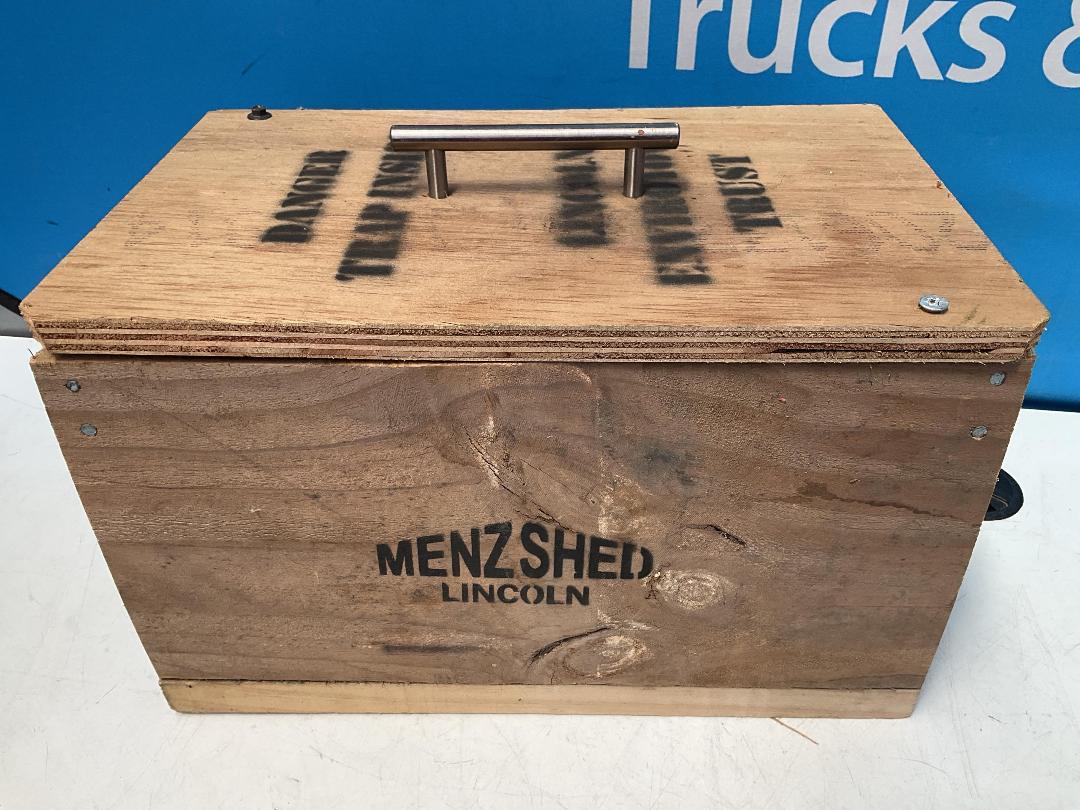 Photo '19' of 2x Pest Traps or Similar and 1x Recycling Bin