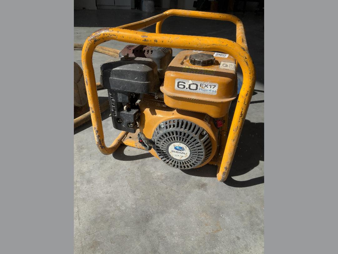 Photo '4' of VR Portable gas powered water pump