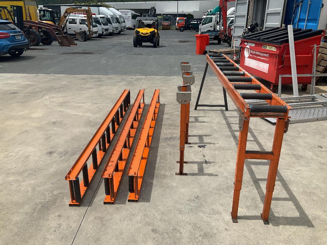 Photo '2' of Conveyor Gravity Rollers Photo '2' of Conveyor Gravity Rollers