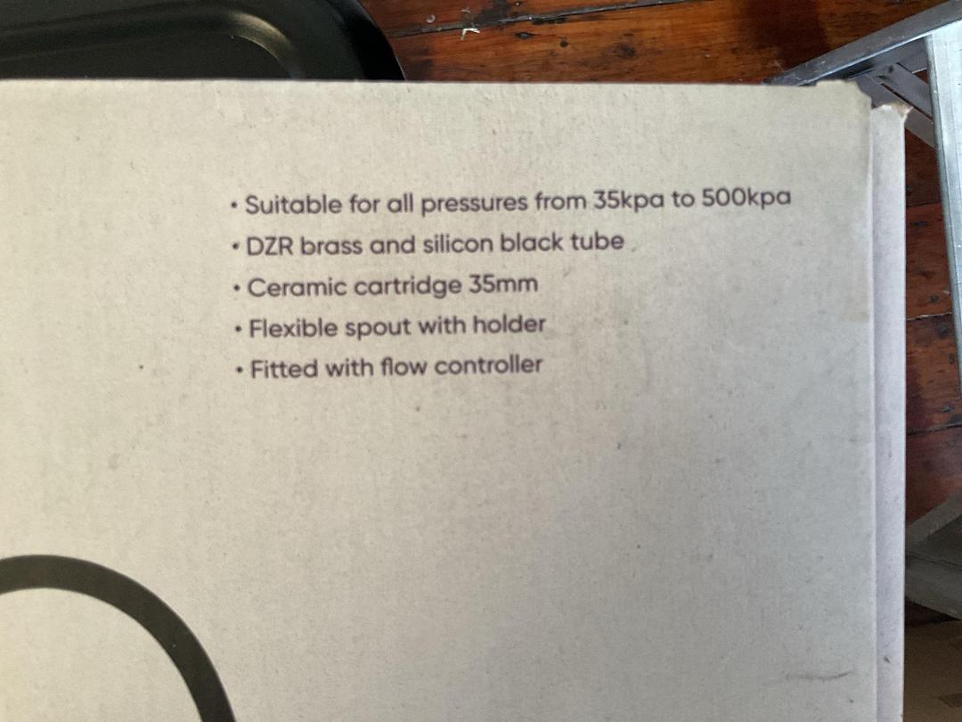 Photo '2' of Nouveau Vida flexible gooseneck sink mixer with holder