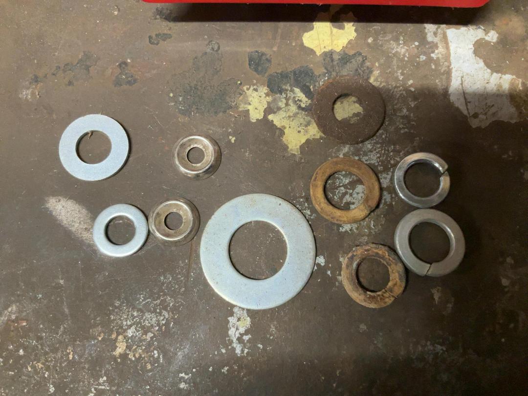 Photo '3' of Container of various washers and nuts Photo '3' of Container of various washers and nuts