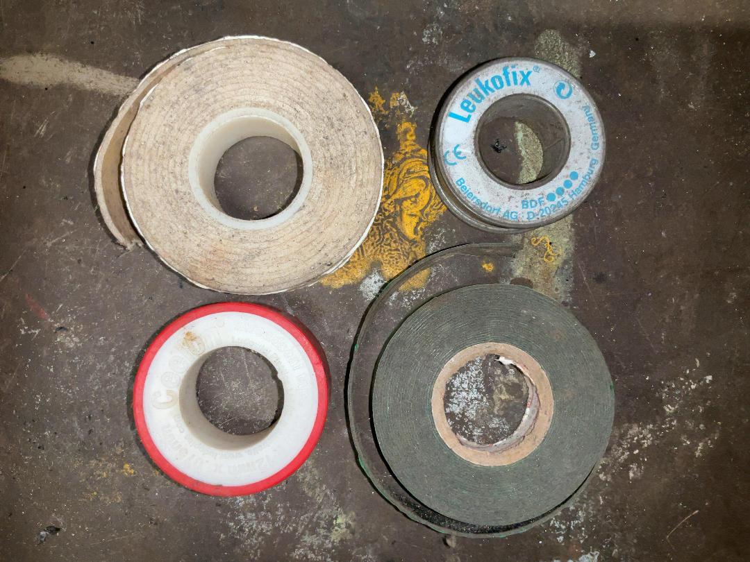 Photo '3' of Container dowels, tape and threadlocker Photo '3' of Container dowels, tape and threadlocker