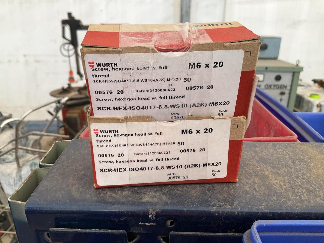 Photo '2' of Wurth Hexagon Head Screw M6x20 Photo '2' of Wurth Hexagon Head Screw M6x20
