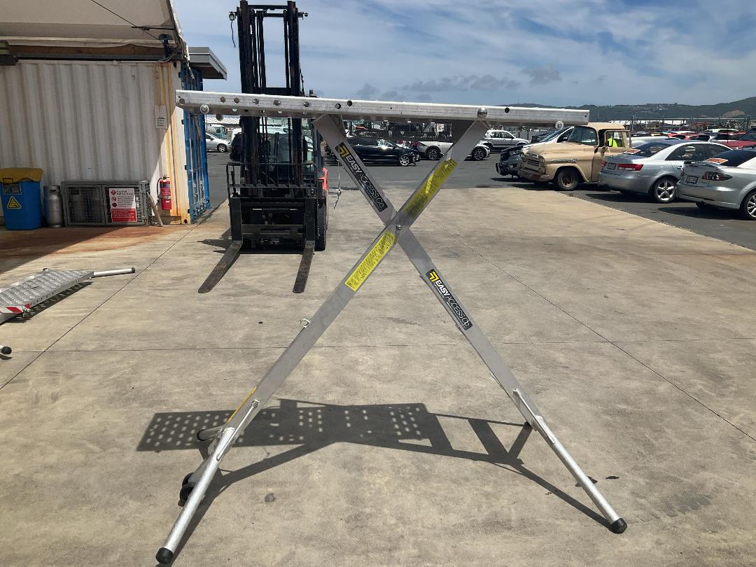 Photo '5' of Super Trestle Photo '5' of Super Trestle