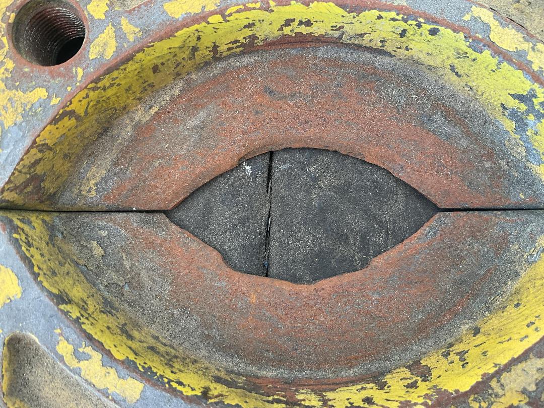 Photo '2' of Large Bearing Separator Splitter Photo '2' of Large Bearing Separator Splitter