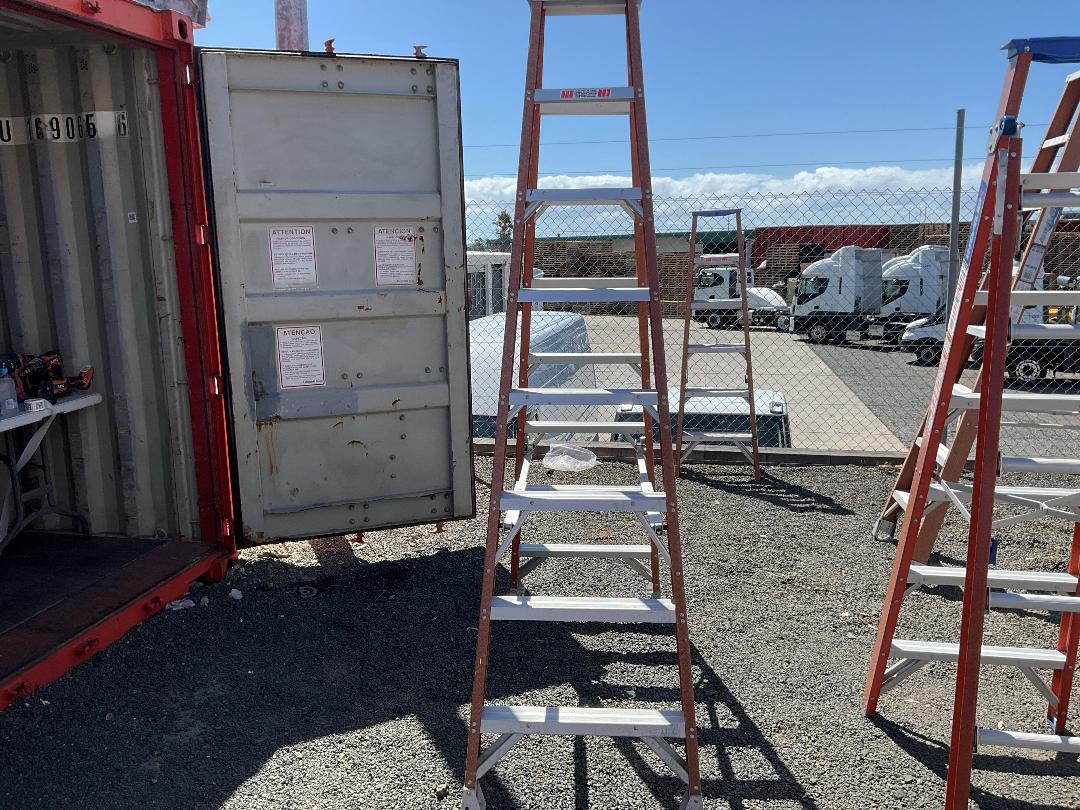 Photo '2' of 7 Step Ladder