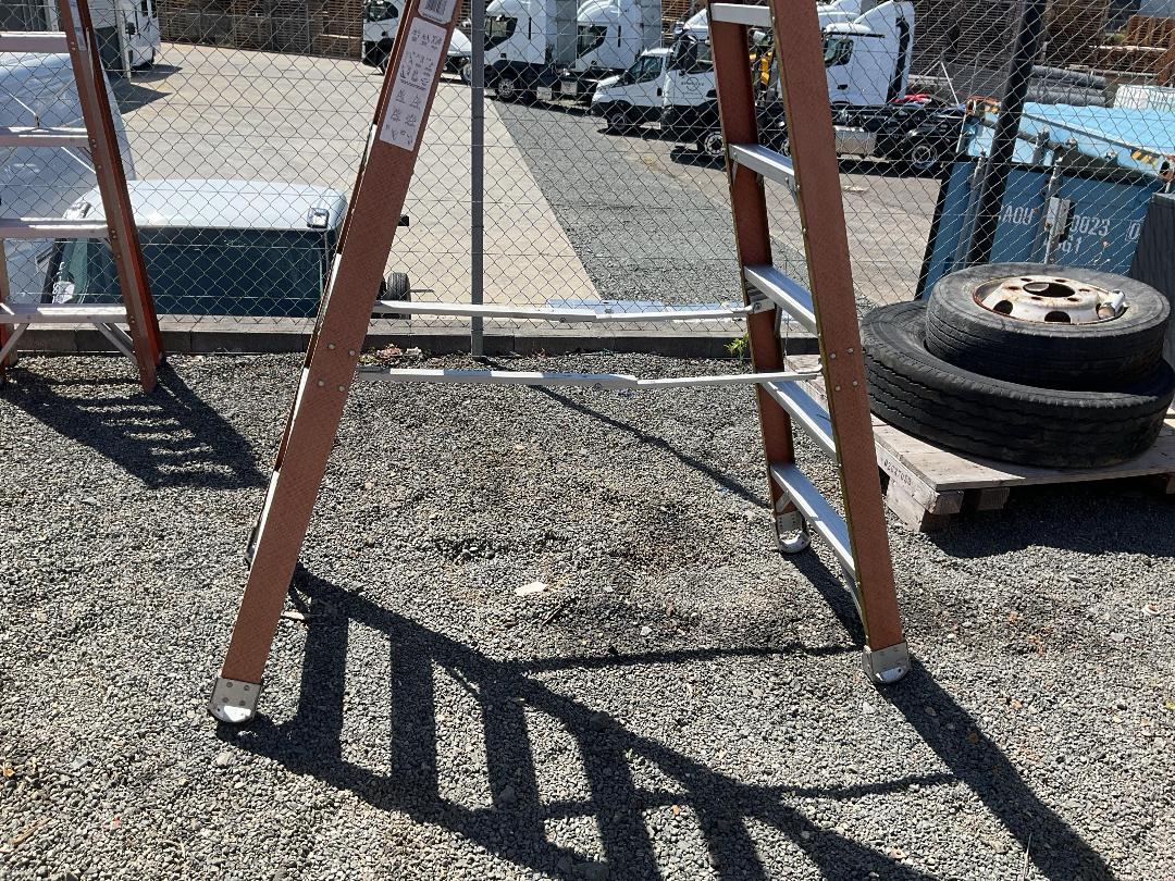 Photo '3' of 7 Step Ladder