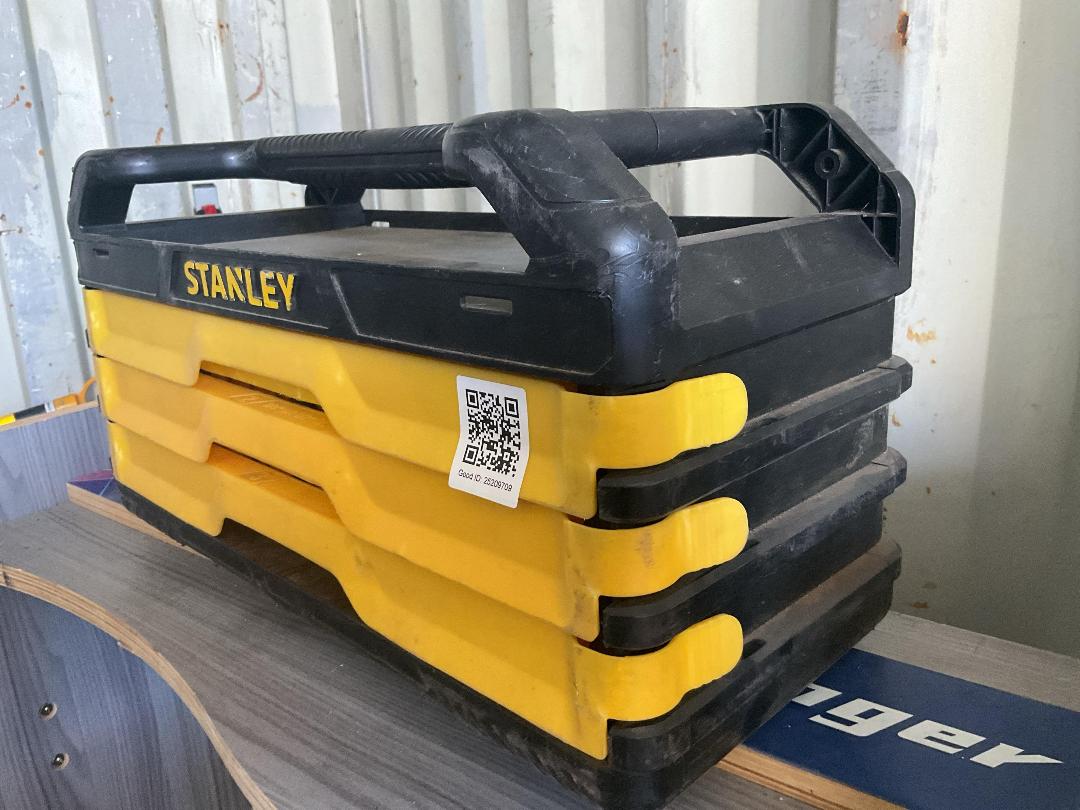 Photo '6' of Stanley Tool Box/ Socket & Wrench Set Photo '6' of Stanley Tool Box/ Socket & Wrench Set