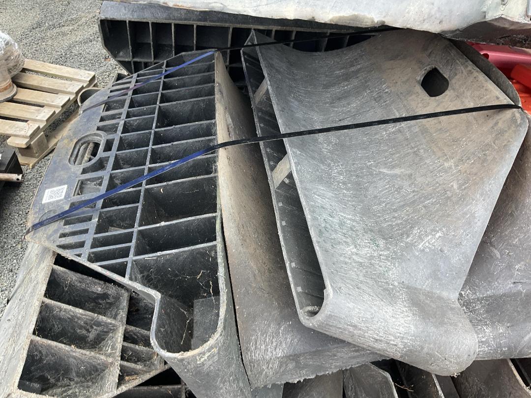 Photo '4' of Road Traffic Delineator Posts Photo '4' of Road Traffic Delineator Posts