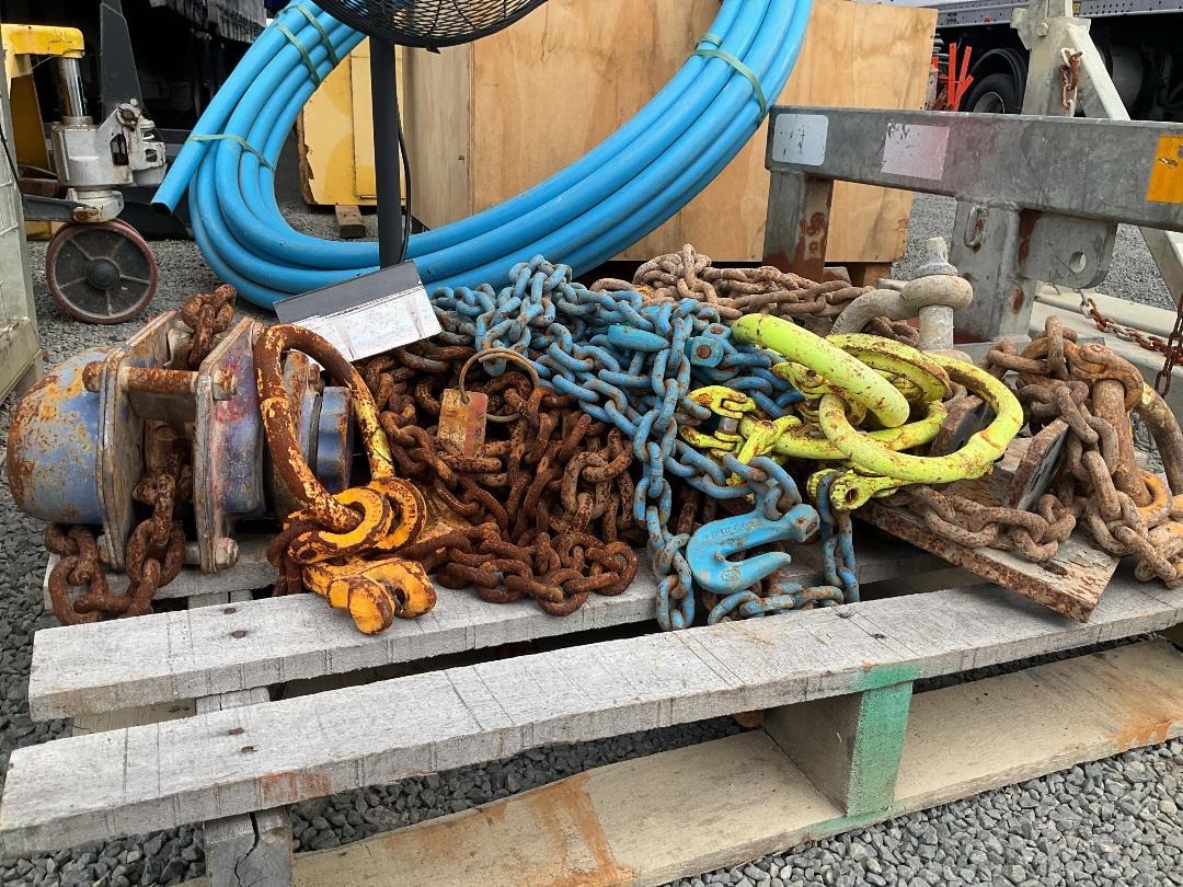 Photo '5' of Pallet of Lifting Chains Photo '5' of Pallet of Lifting Chains