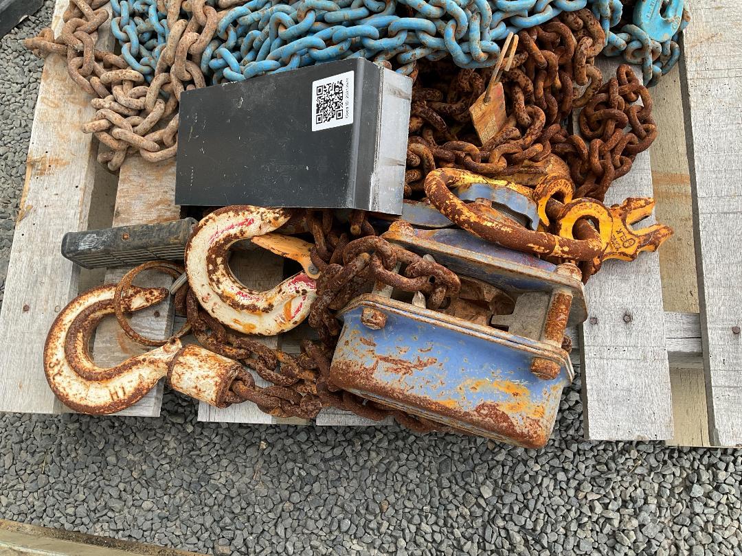 Photo '3' of Pallet of Lifting Chains Photo '3' of Pallet of Lifting Chains