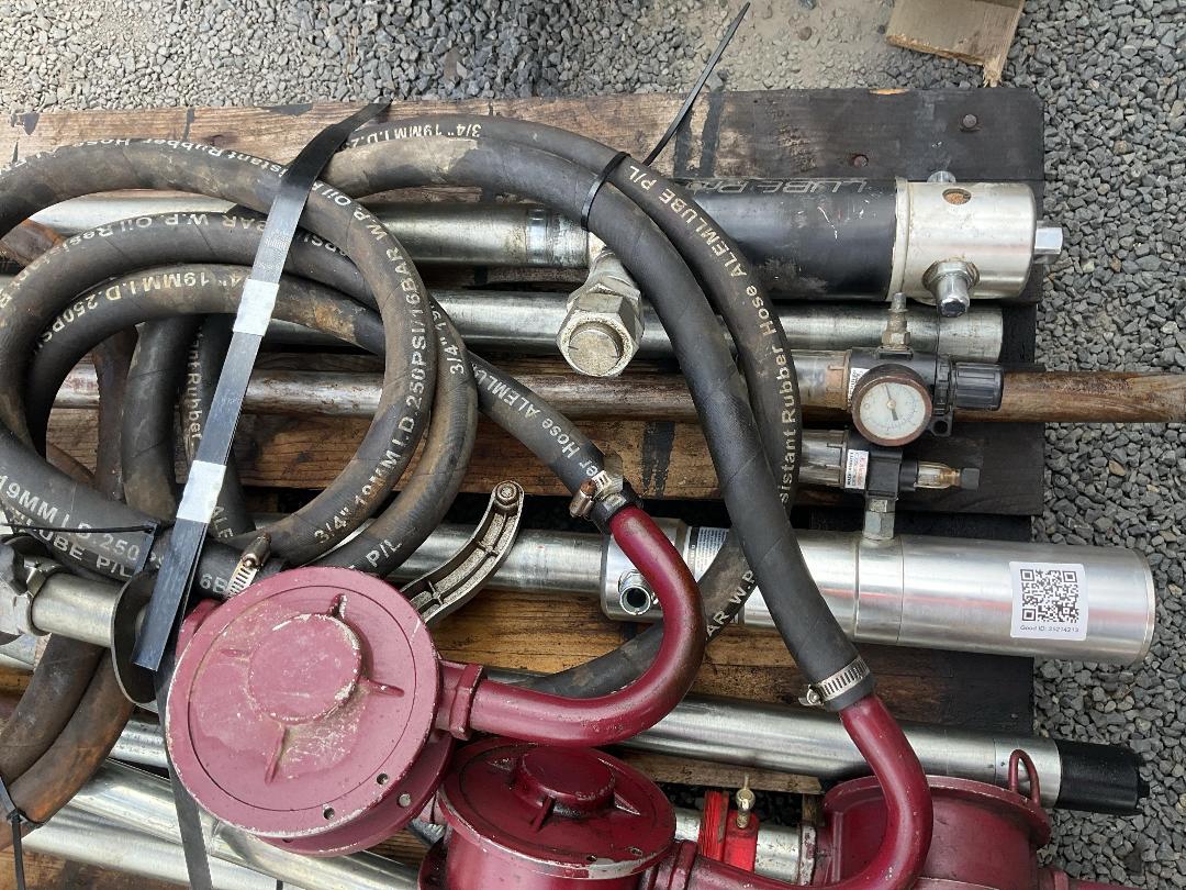 Photo '3' of Manual Rotary Barrel Pumps Photo '3' of Manual Rotary Barrel Pumps