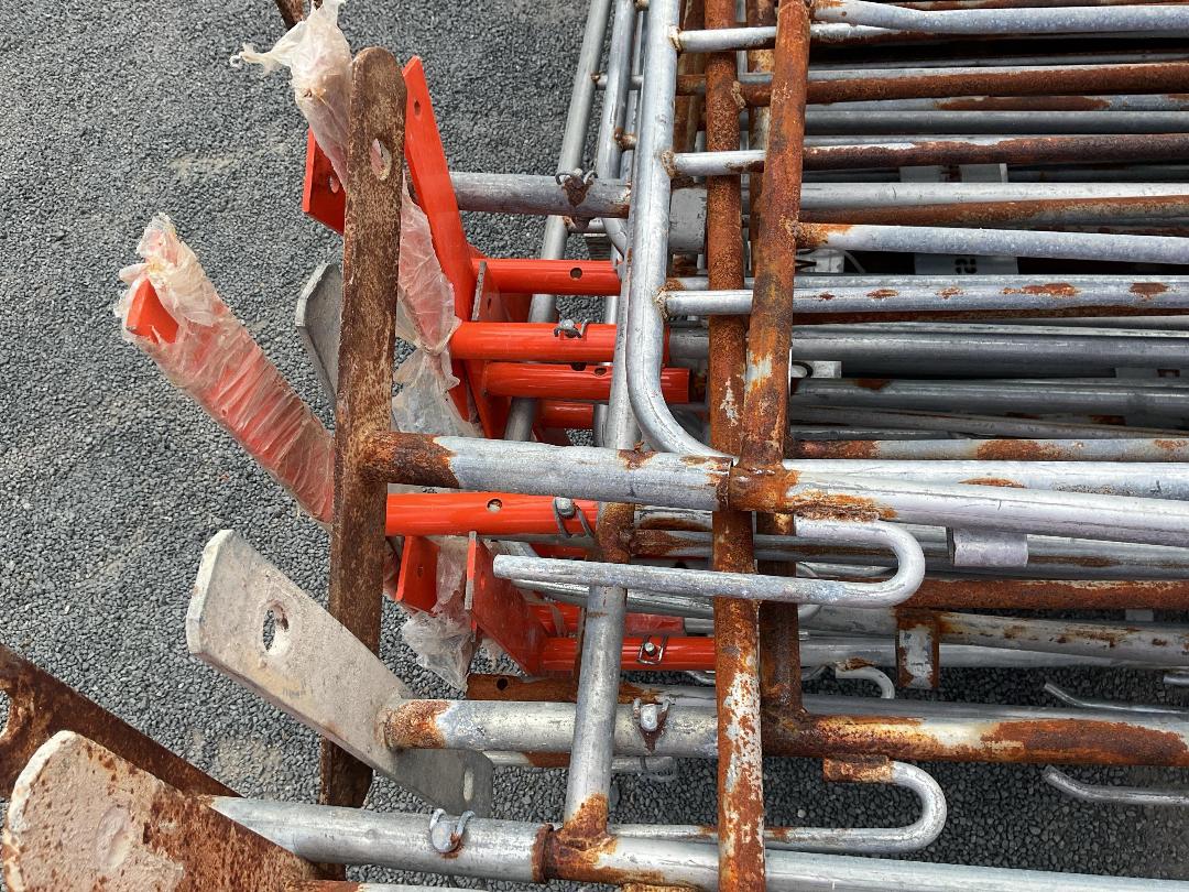 Photo '5' of Pallet of Crowd Barriers Photo '5' of Pallet of Crowd Barriers