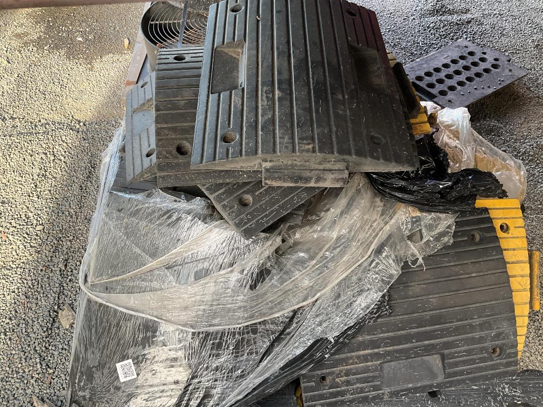 Photo '3' of Portable Speed Bump