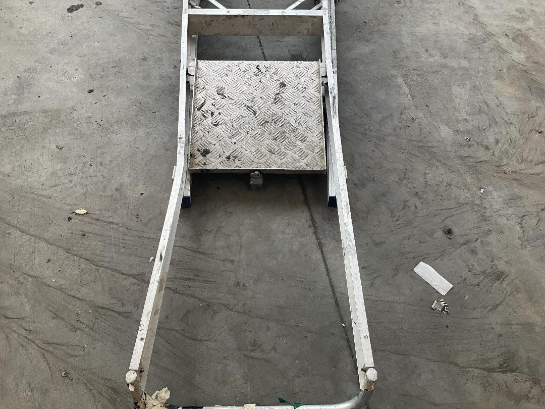 Photo '3' of 6 Step Ladder Photo '3' of 6 Step Ladder