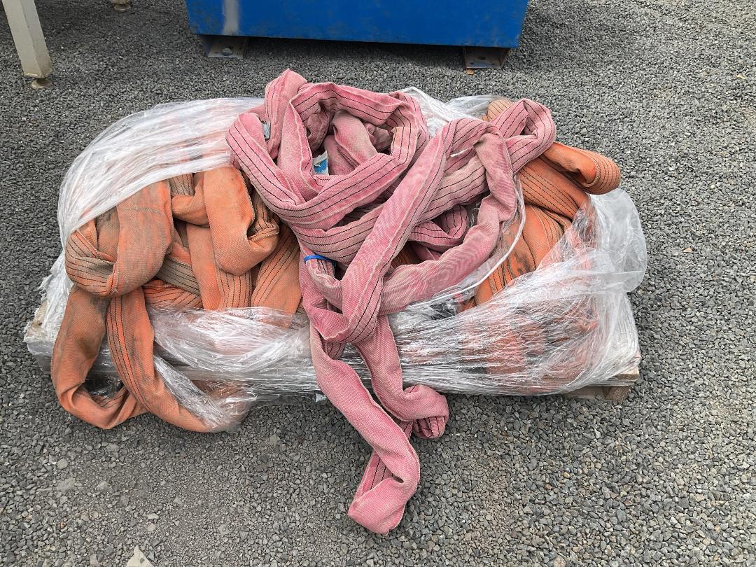 Photo '4' of Pallet of Strops