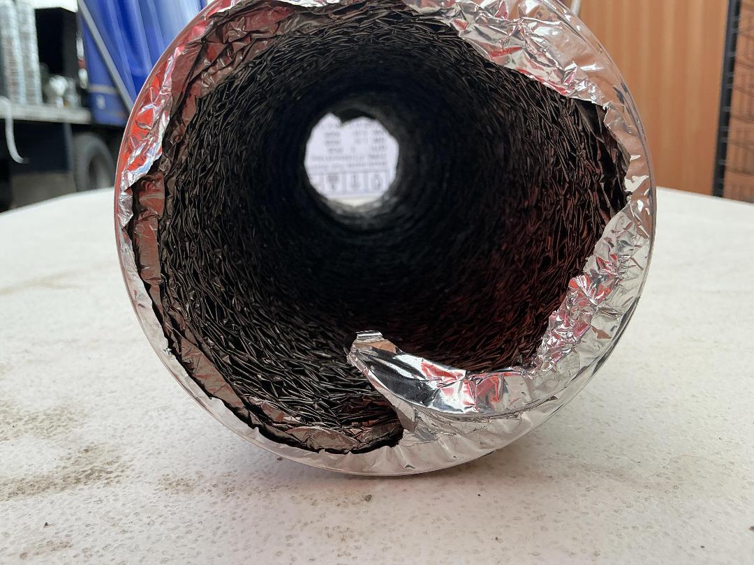 Photo '4' of 5x Black Inside Foil Ducting (104mmX10m)