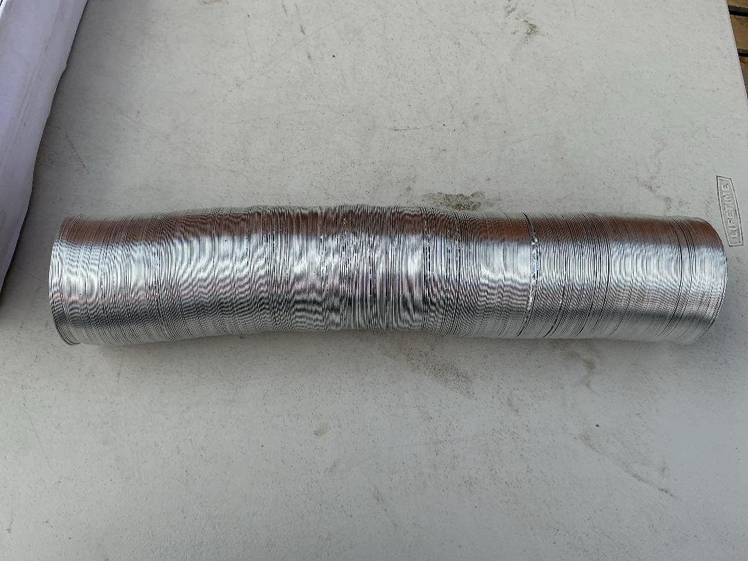 Photo '3' of 5x Black Inside Foil Ducting (104mmX10m) Photo '3' of 5x Black Inside Foil Ducting (104mmX10m)