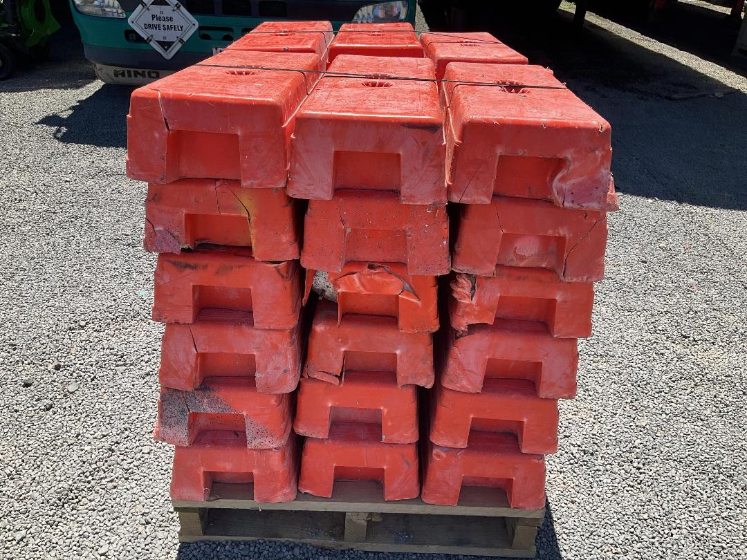 Photo '3' of Pallet of Temporary Fence Bases