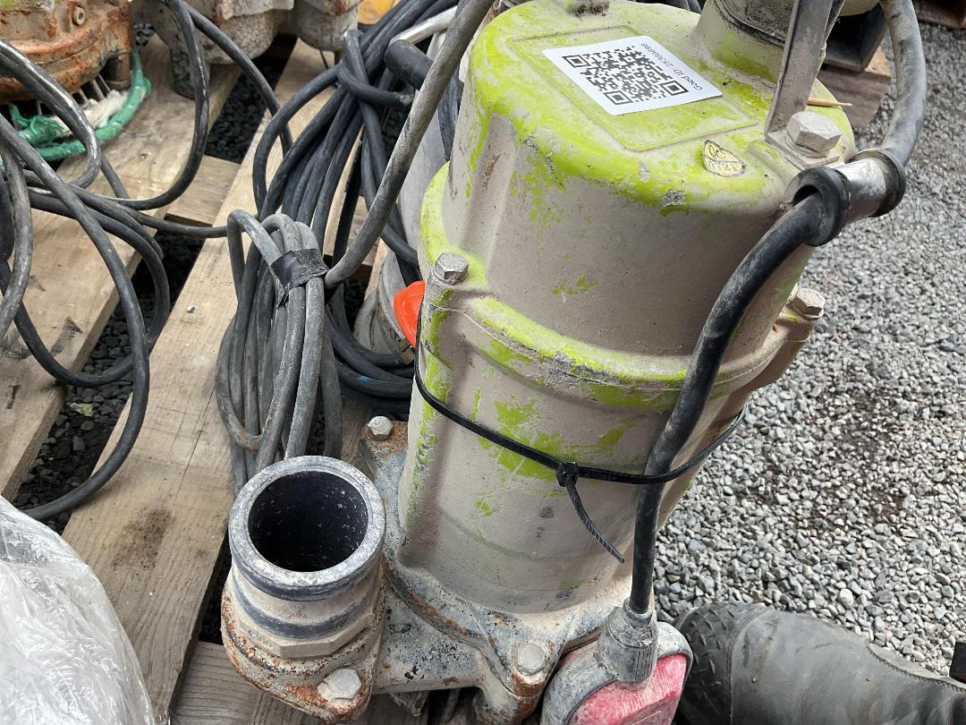 Photo '4' of Submersible Pumps Photo '4' of Submersible Pumps