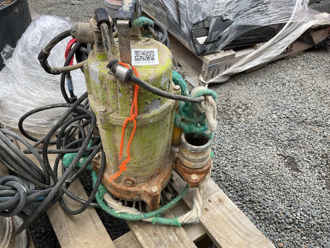 Photo '2' of Submersible Pumps Photo '2' of Submersible Pumps