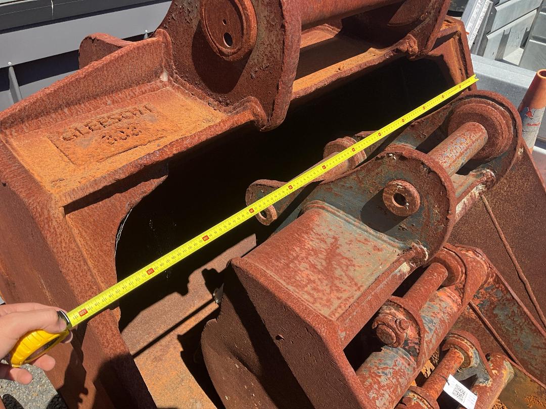 Photo '10' of Assorted Excavator Buckets
