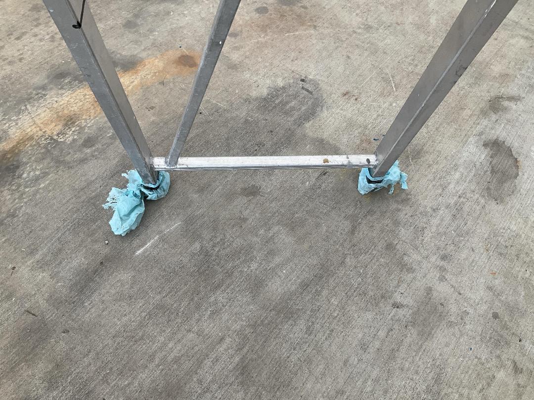 Photo '6' of 4 Step Ladder with Platform