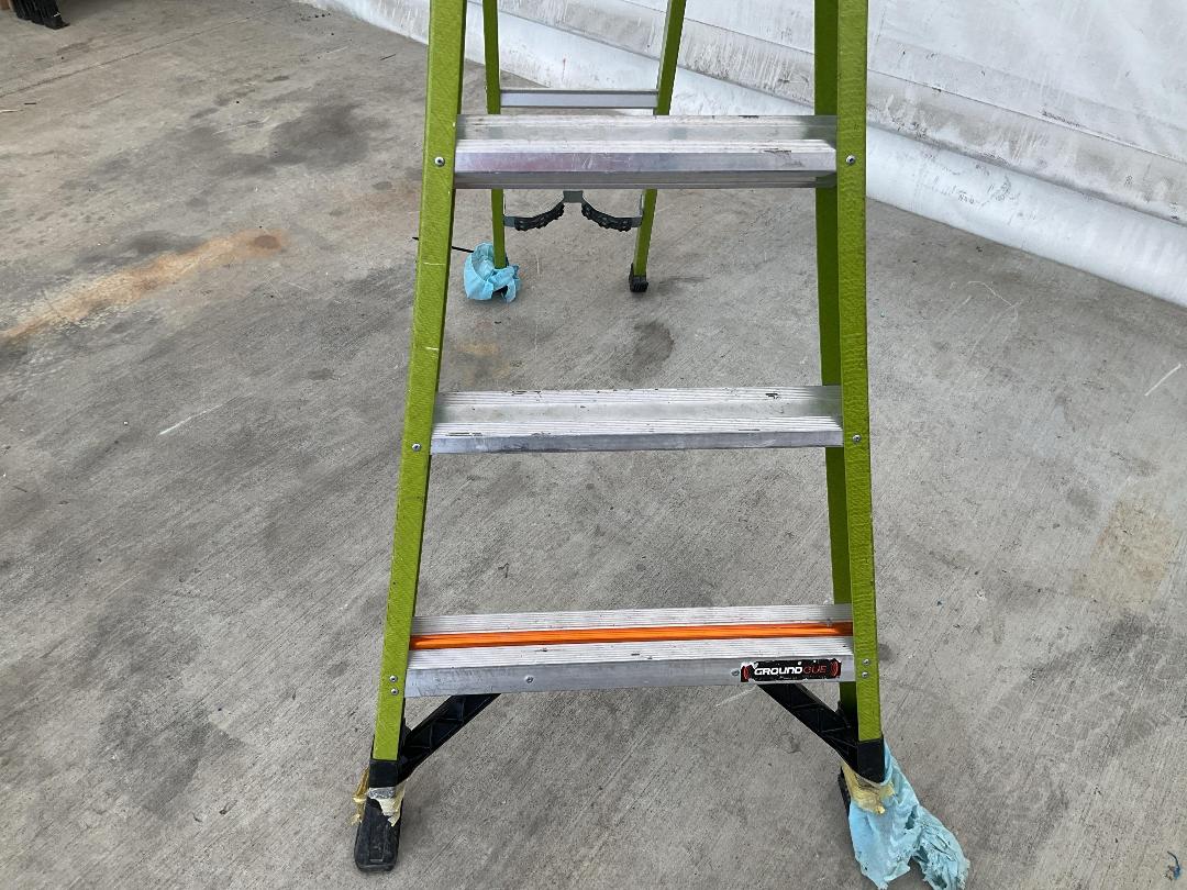 Photo '6' of 7 Step Ladder