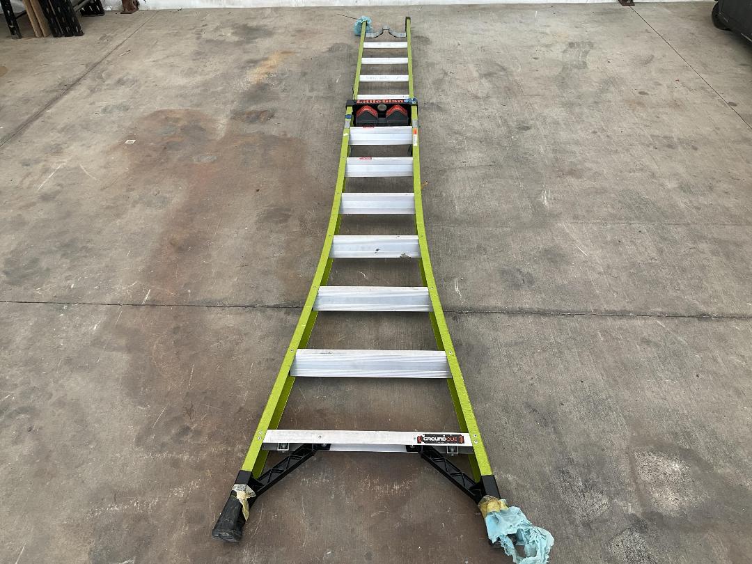 Photo '7' of 7 Step Ladder