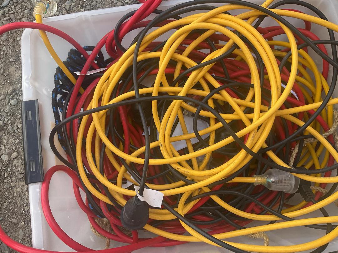 Photo '3' of Mixed lot of extension leads