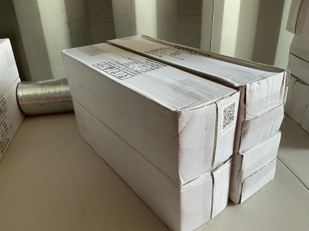 Photo '3' of 4x Black Inside Foil Ducting (10m) Photo '3' of 4x Black Inside Foil Ducting (10m)