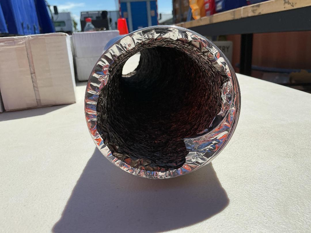 Photo '3' of 5x Black Inside Foil Ducting (104mmX10m) Photo '3' of 5x Black Inside Foil Ducting (104mmX10m)