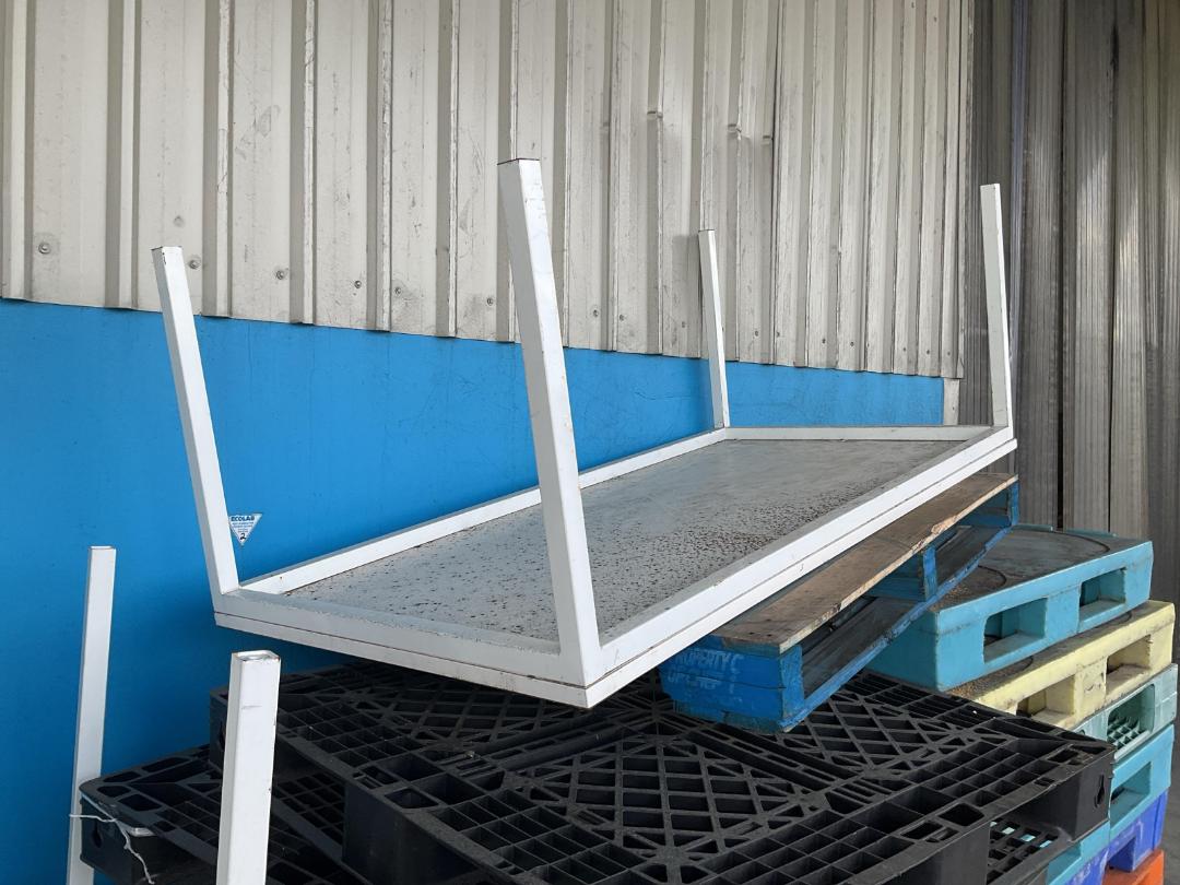 Photo '3' of Tables x4 Photo '3' of Tables x4