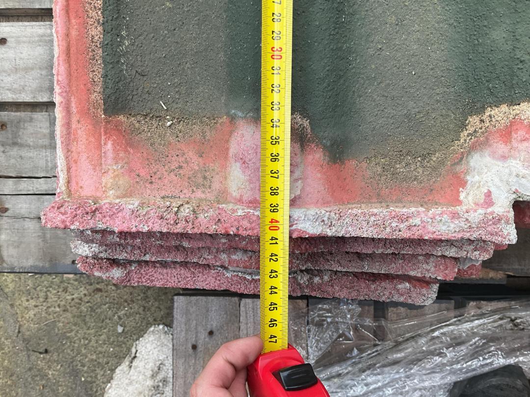 Photo '4' of Pallet of Roof Tiles Photo '4' of Pallet of Roof Tiles