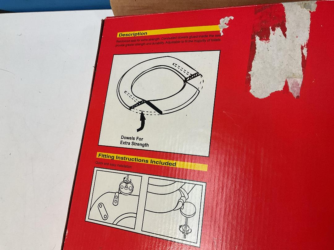 Photo '6' of B&Q Value Toilet Seat Natural Pine